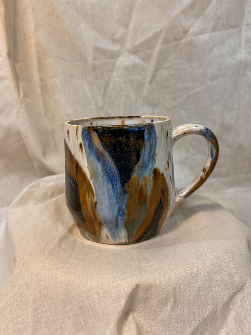 Abstract horizon mug - Design Junction
