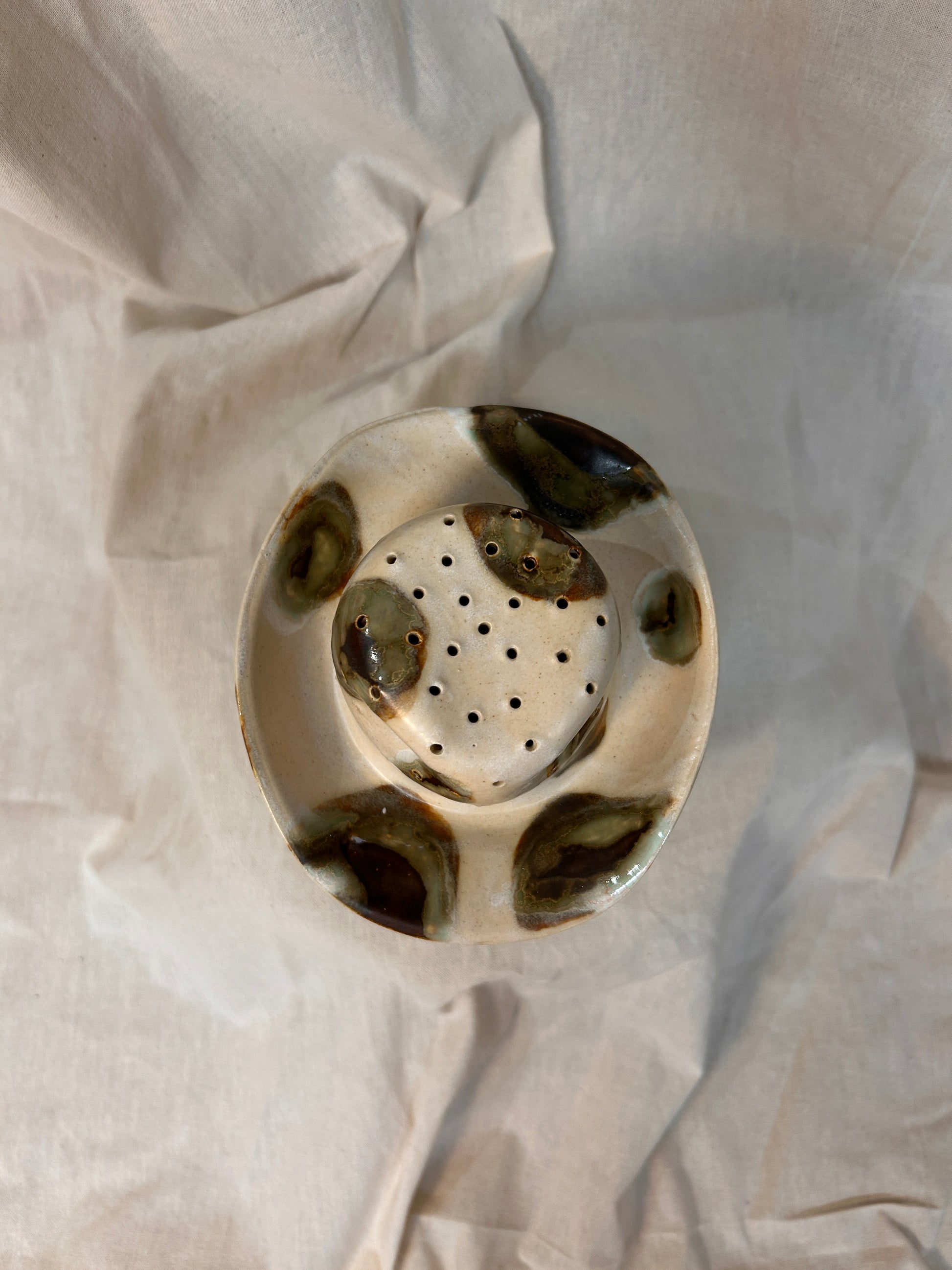 Cowboy hat tea strainer - Design Junction
