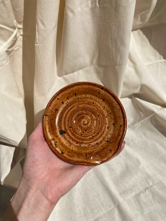 speckled amber spoon rest