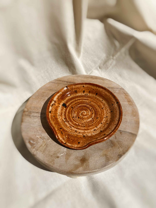 speckled amber spoon rest