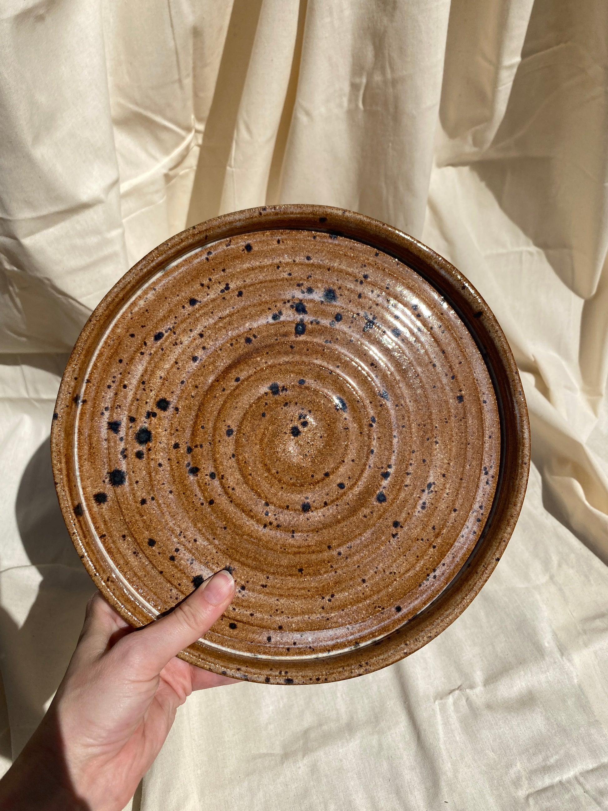 speckled swirl plate