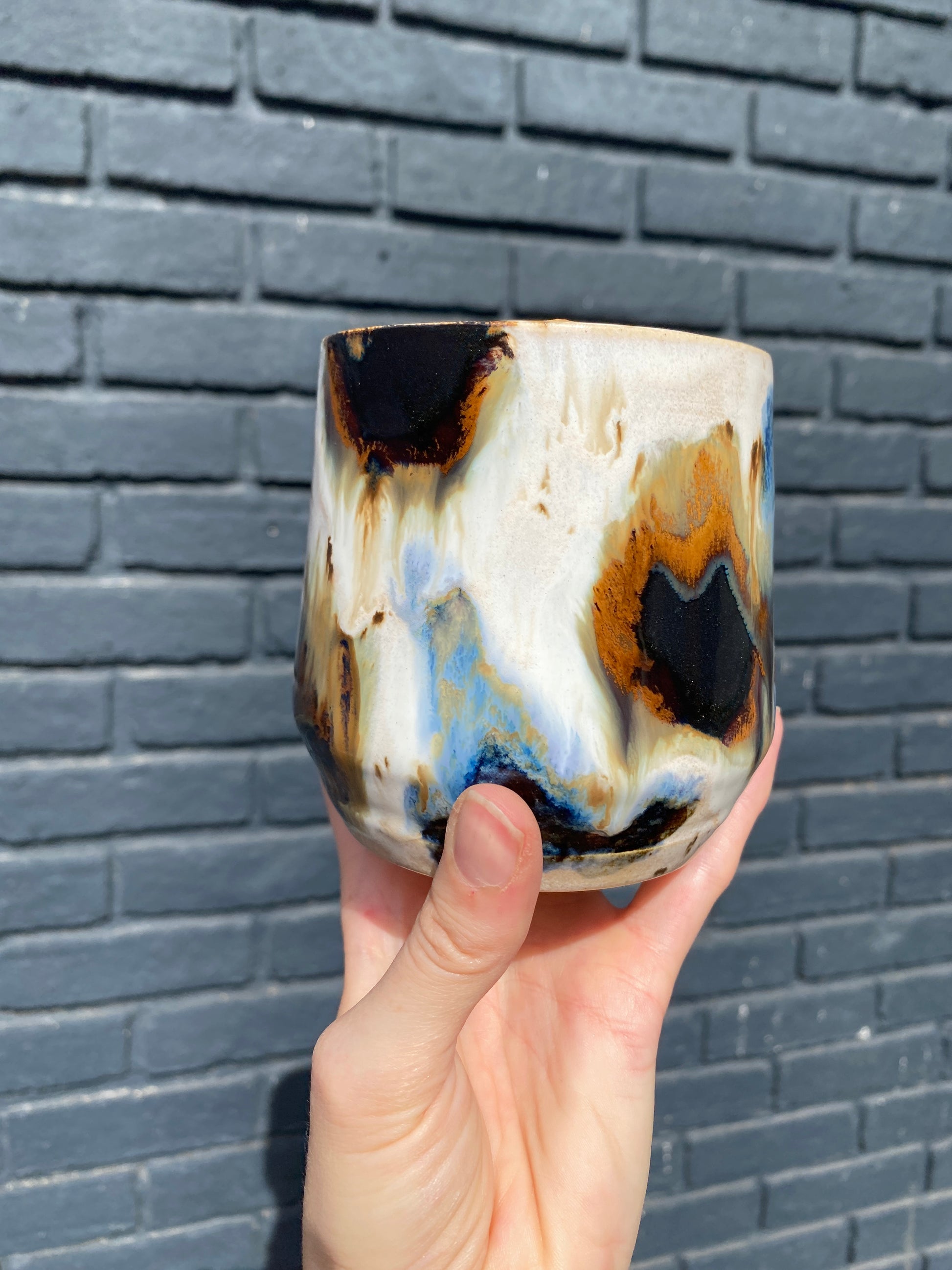 Abstract horizon mug - Design Junction